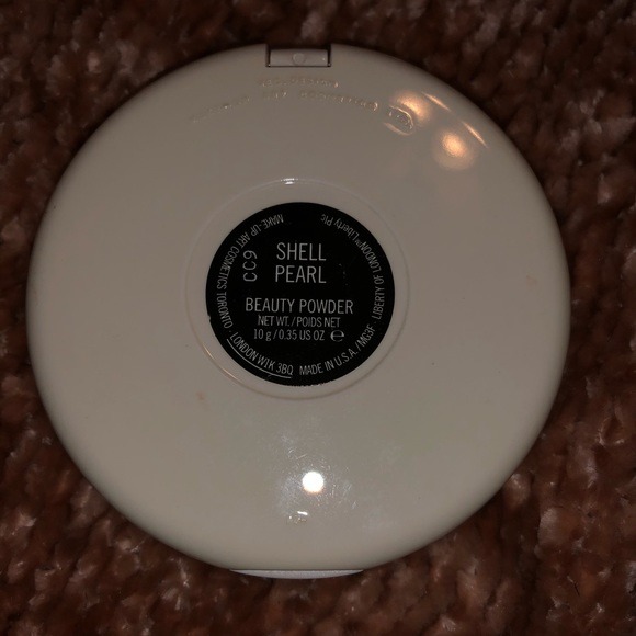 MAC Cosmetics Beauty Powder - Picture 2 of 5